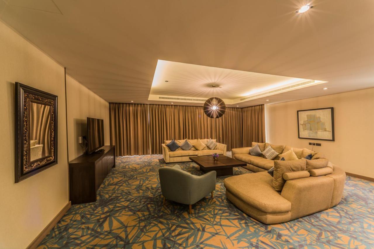MENA Plaza Hotel Albarsha Dubái Exterior foto