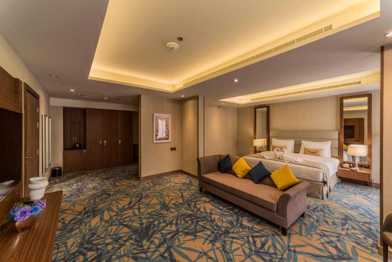 MENA Plaza Hotel Albarsha Dubái Exterior foto