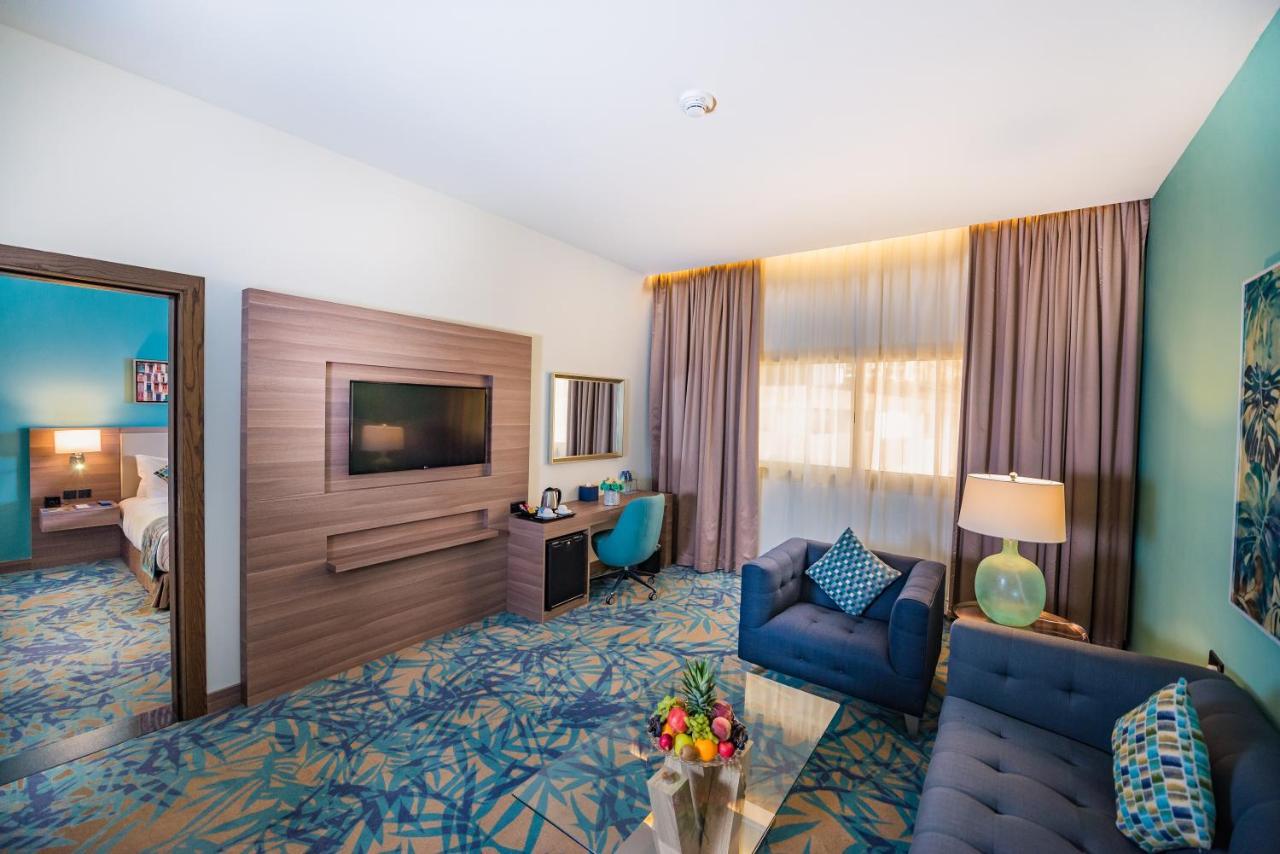 MENA Plaza Hotel Albarsha Dubái Exterior foto