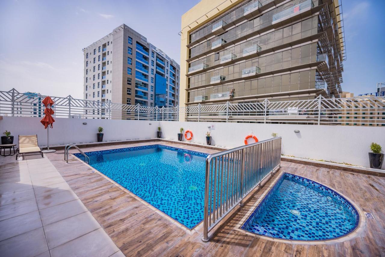 MENA Plaza Hotel Albarsha Dubái Exterior foto
